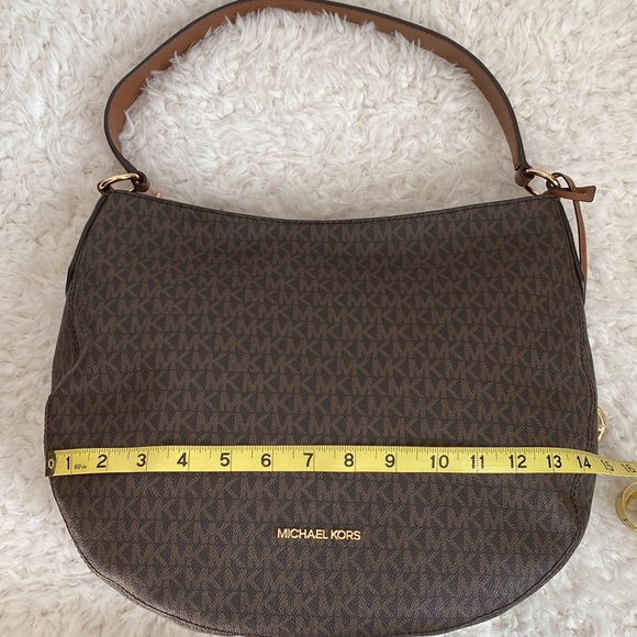 Michael Kors Purse - Picture 7 of 8